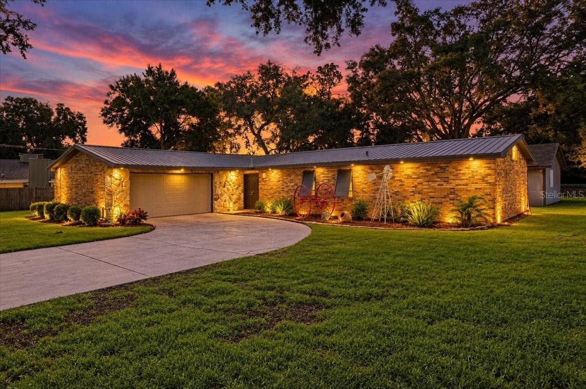 611 HIGHLAND DRIVE