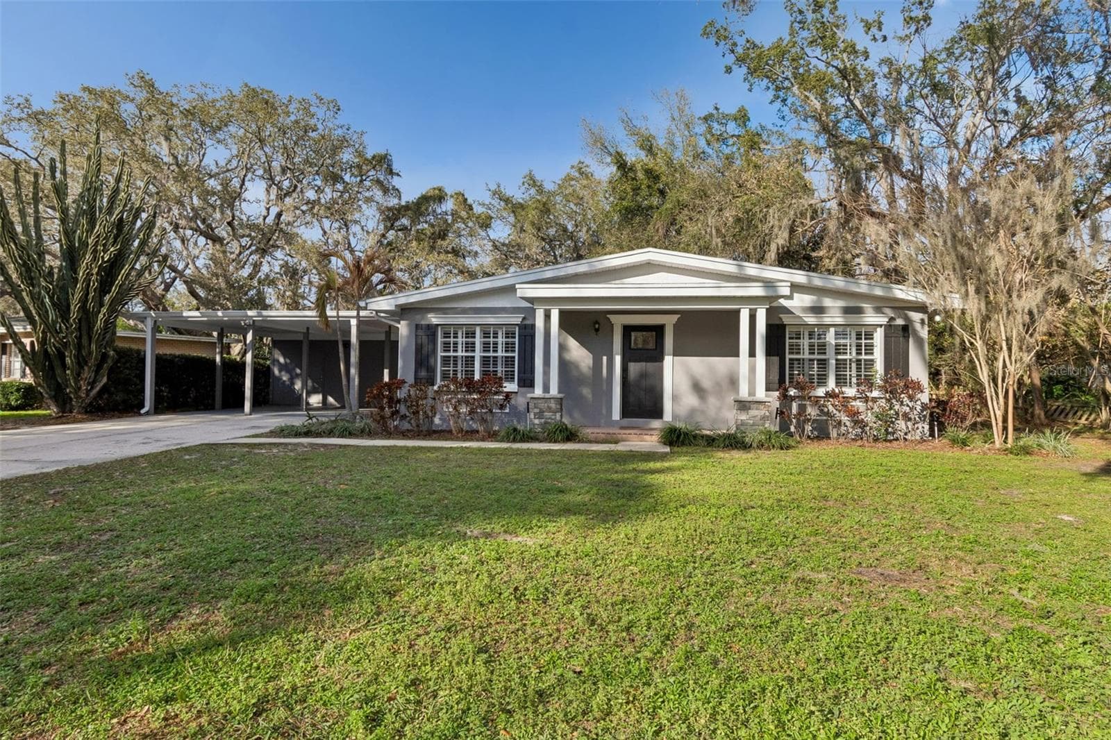 308 BRENTWOOD DRIVE