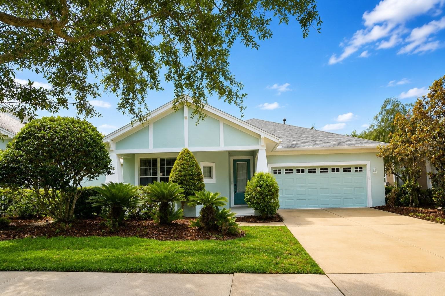 8119 HAMPTON LAKE DRIVE