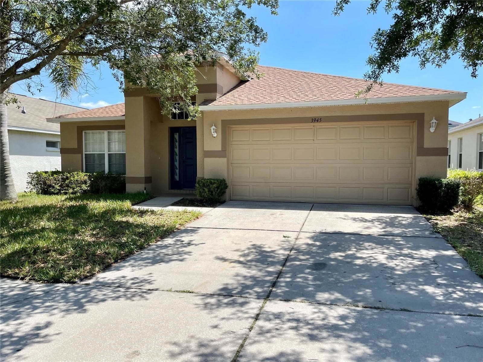3945 HAMPTON HILLS DRIVE